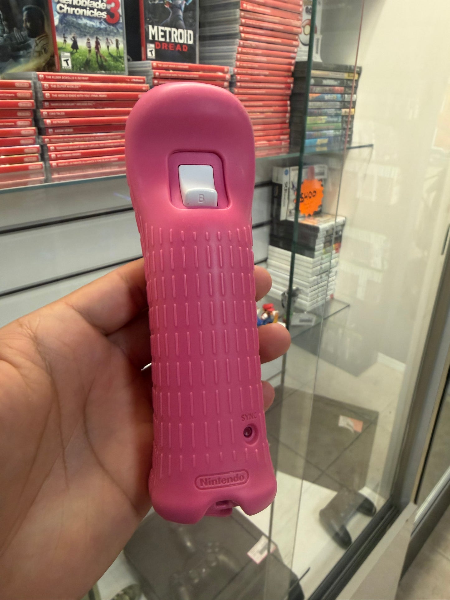 Princess Peach Wii Motion Plus Remote - Wii