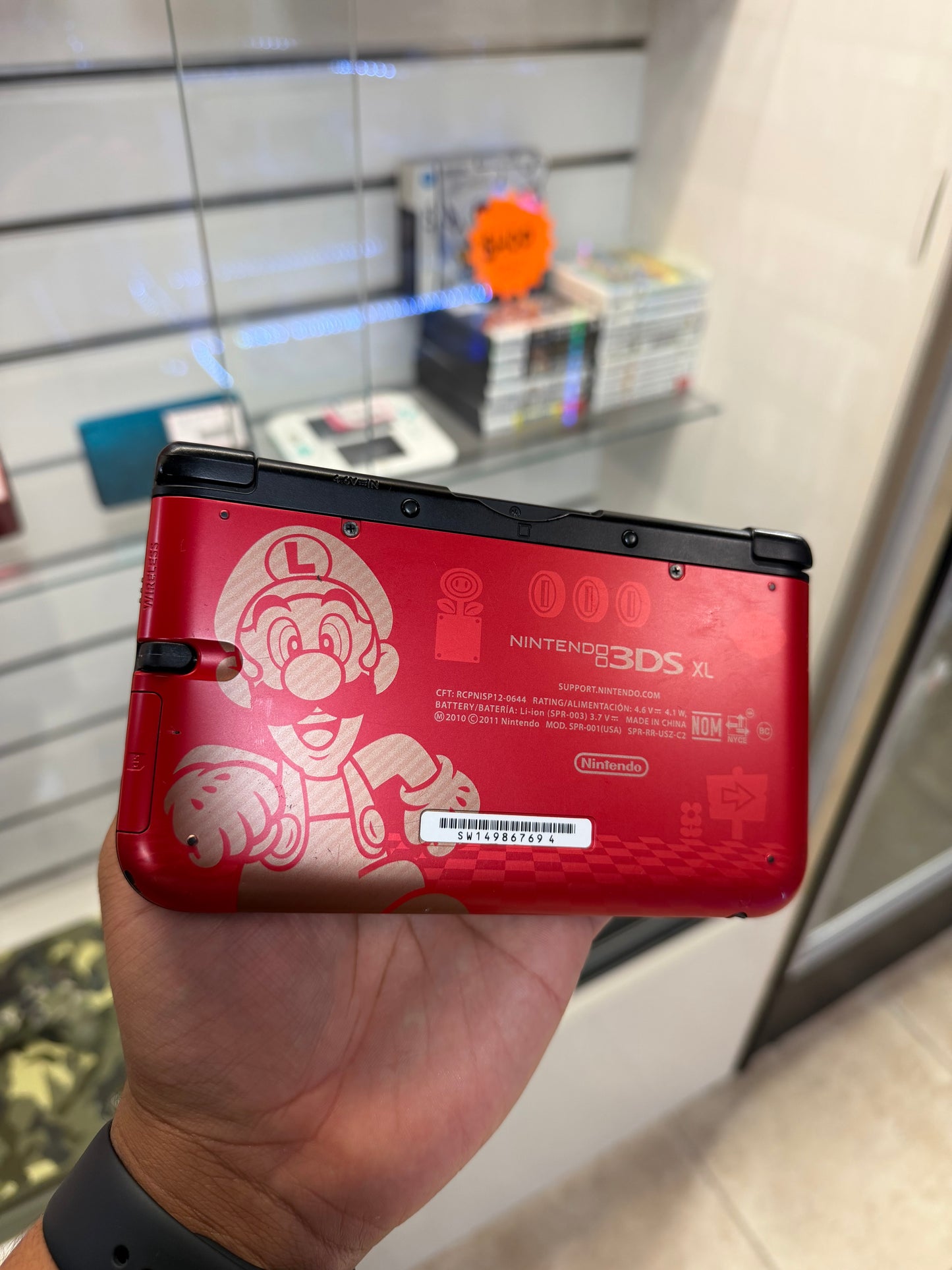Nintendo 3DS XL New Super Mario Bros. 2 Edition (Cosmetic Wear) - Nintendo 3DS