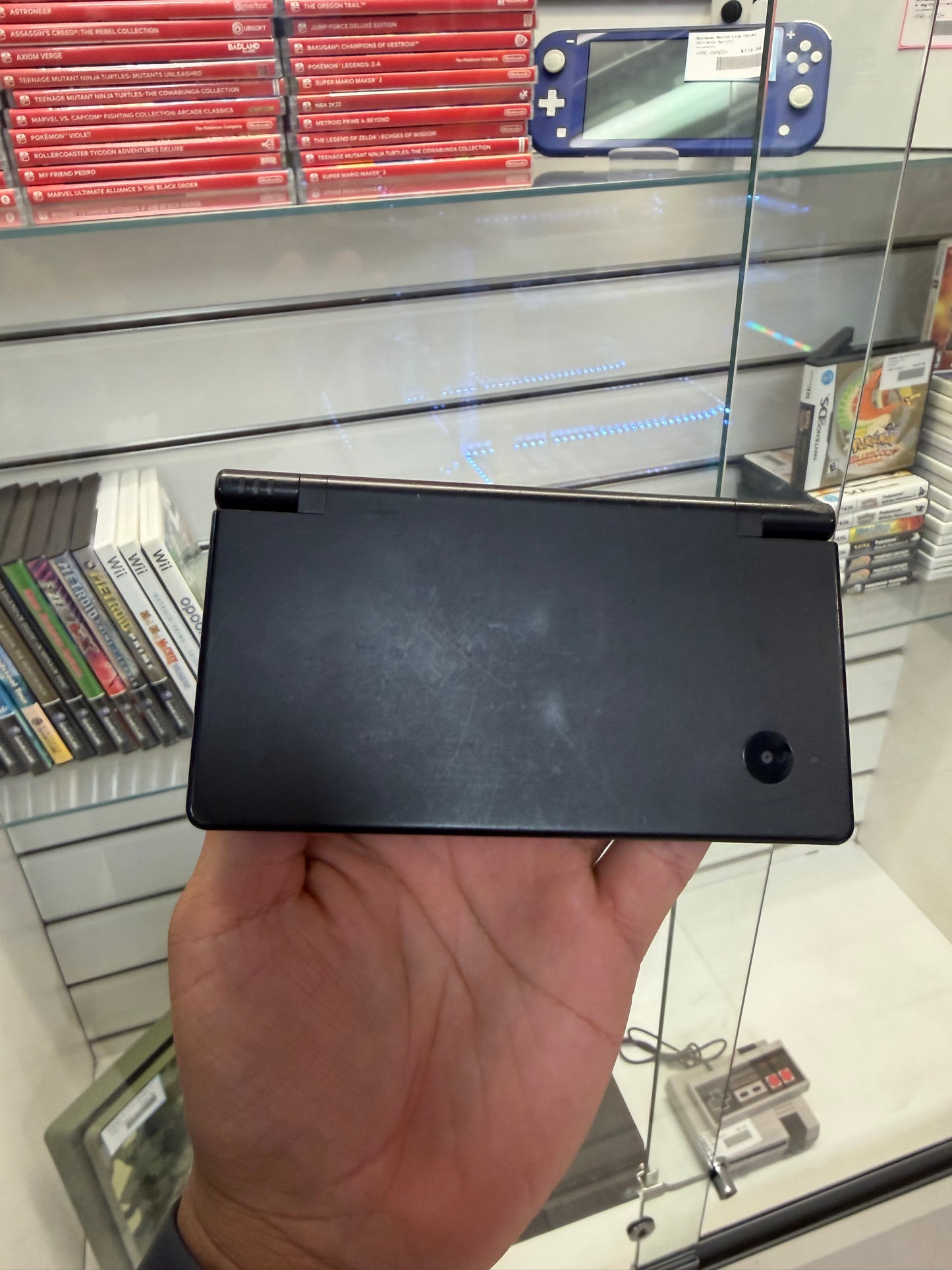 Nintendo Dsi Black (Cosmetic Wear) - Nintendo DS