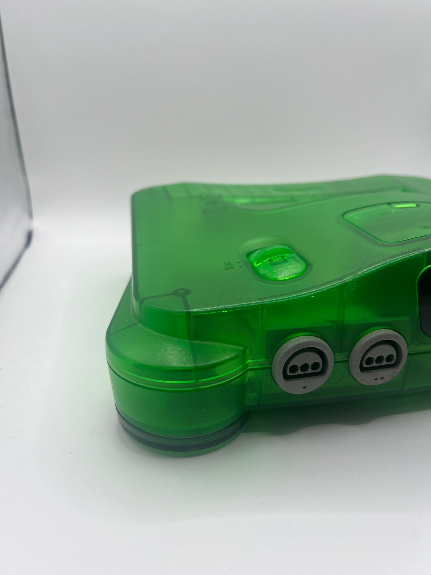 Nintendo N64 Funtastic Jungle Green Console Bundle (NUS-001)