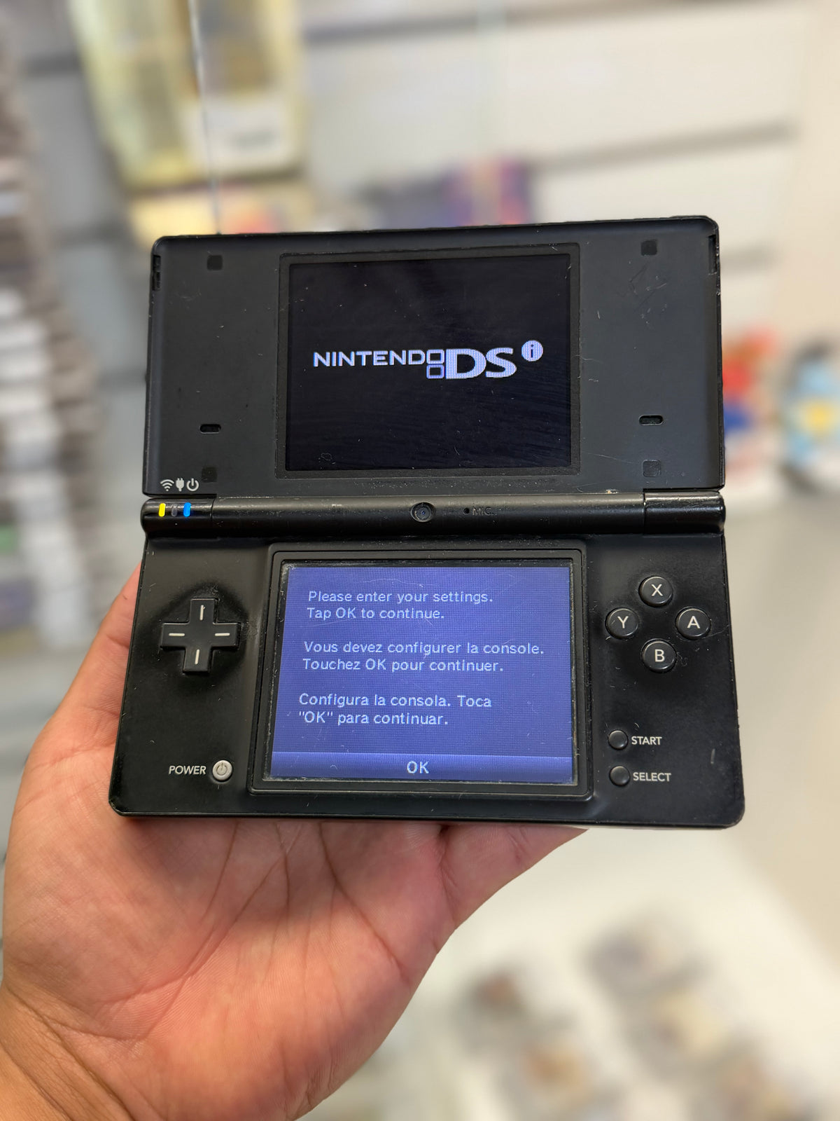 Black Nintendo DSi System (Cosmetic Wear) - Nintendo DS