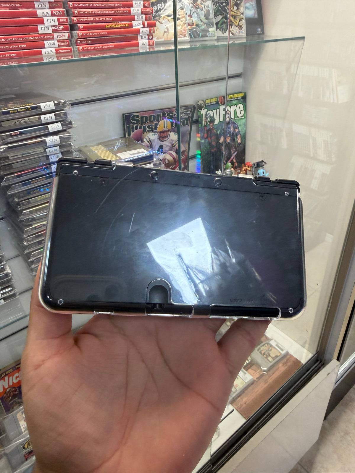 "New" Nintendo 3DS Black (Japanese) - Nintendo 3DS