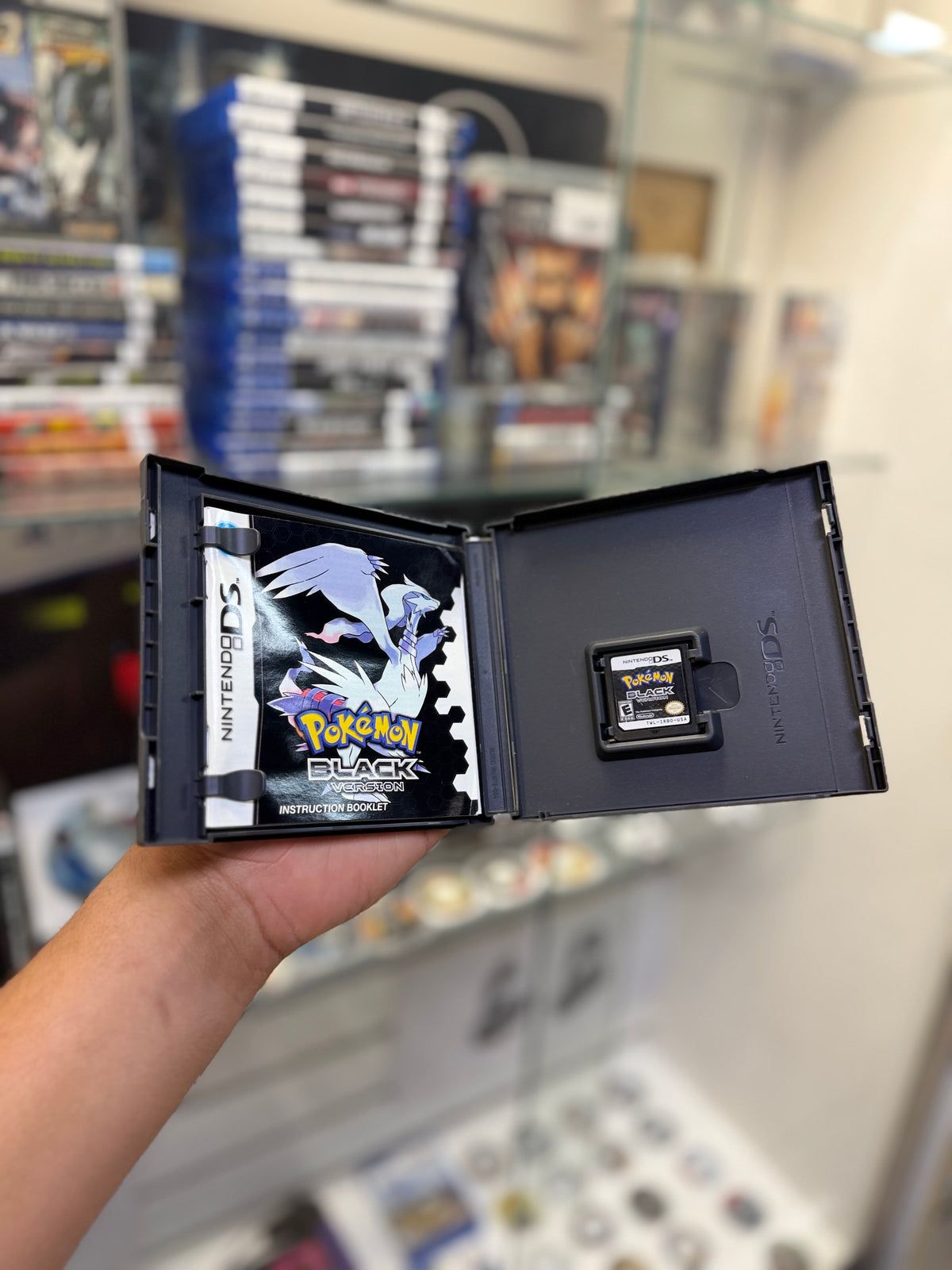 Pokemon Black (Complete In Box) - Nintendo DS