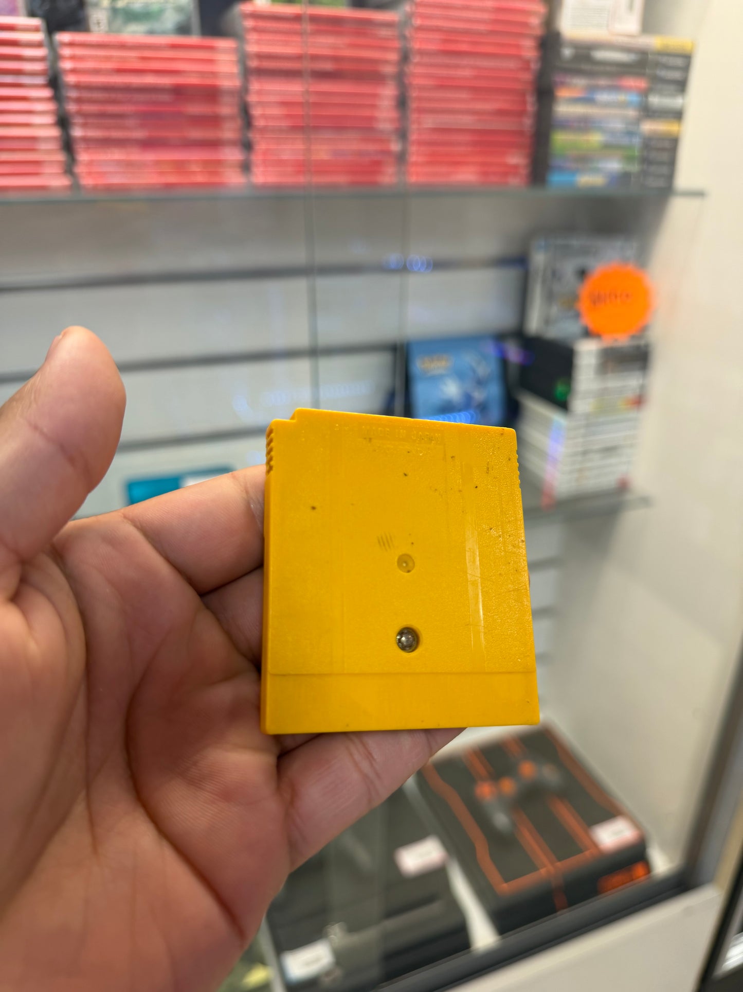 Pokemon Yellow (Good Battery) - GameBoy