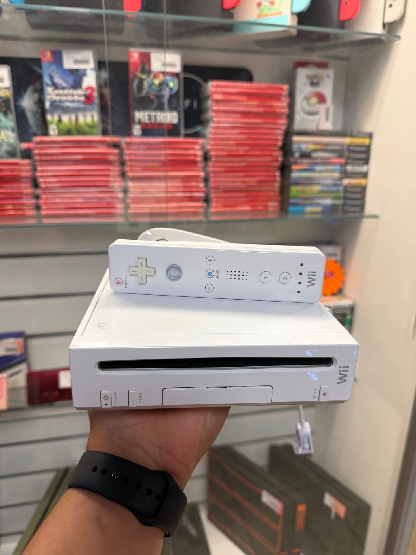 White Nintendo Wii System (Cosmetic Wear) - Wii