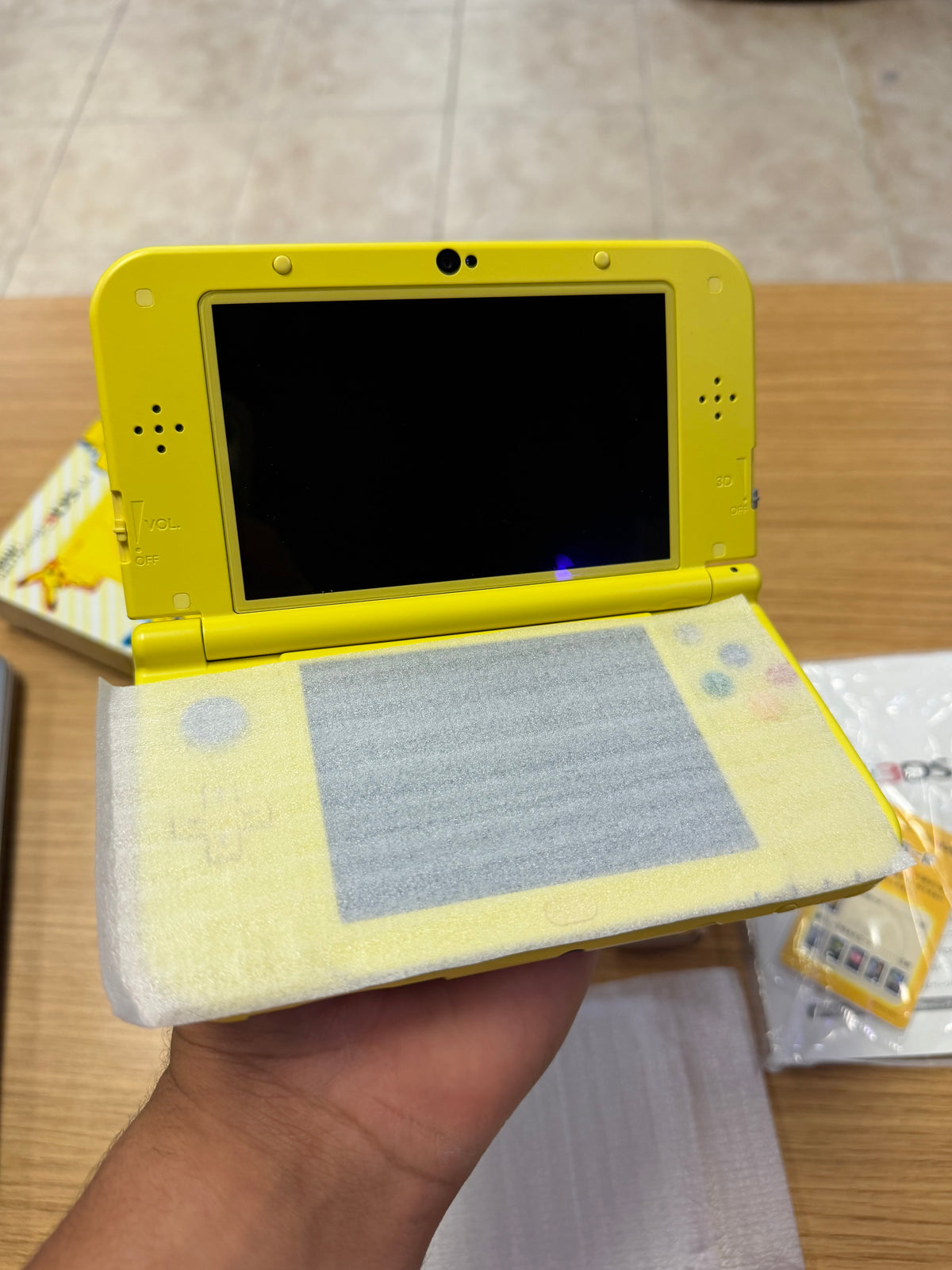 New Nintendo 3DS LL Pikachu Limited Edition (Japanese) - JP Nintendo 3DS