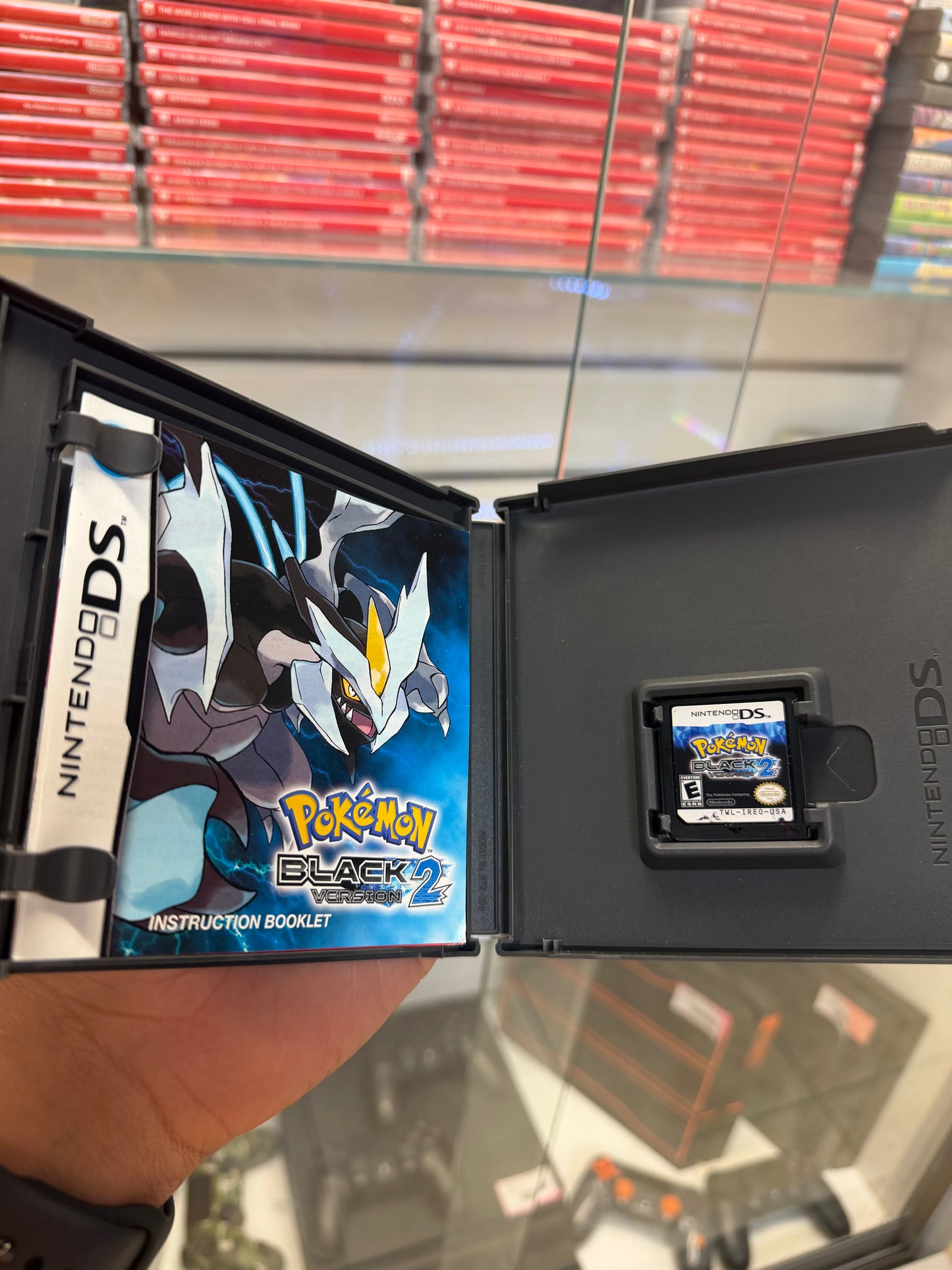 Pokemon Black 2 Version (CIB) - Nintendo DS