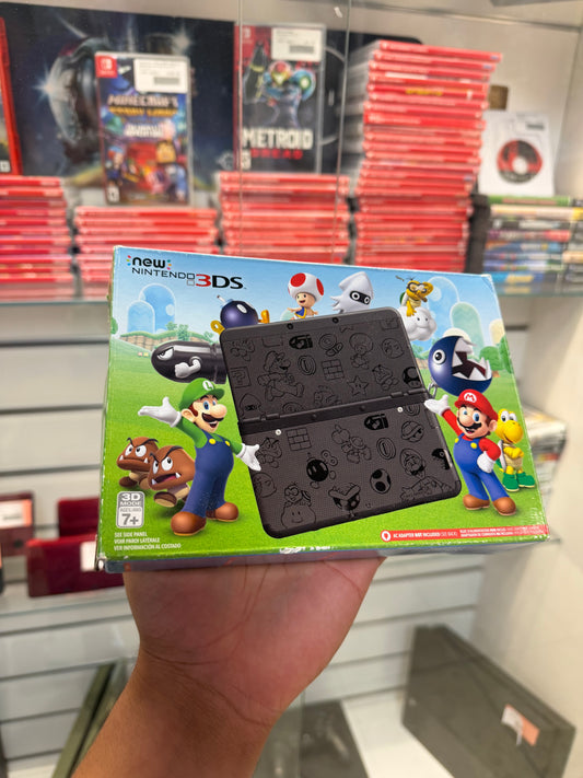 "New" Nintendo 3DS Super Mario Black Edition (Boxed) - Nintendo 3DS