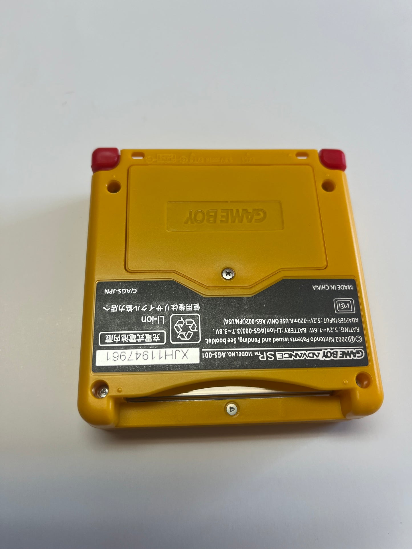 Pikachu Edition (Reshell) Gameboy Advance SP 001