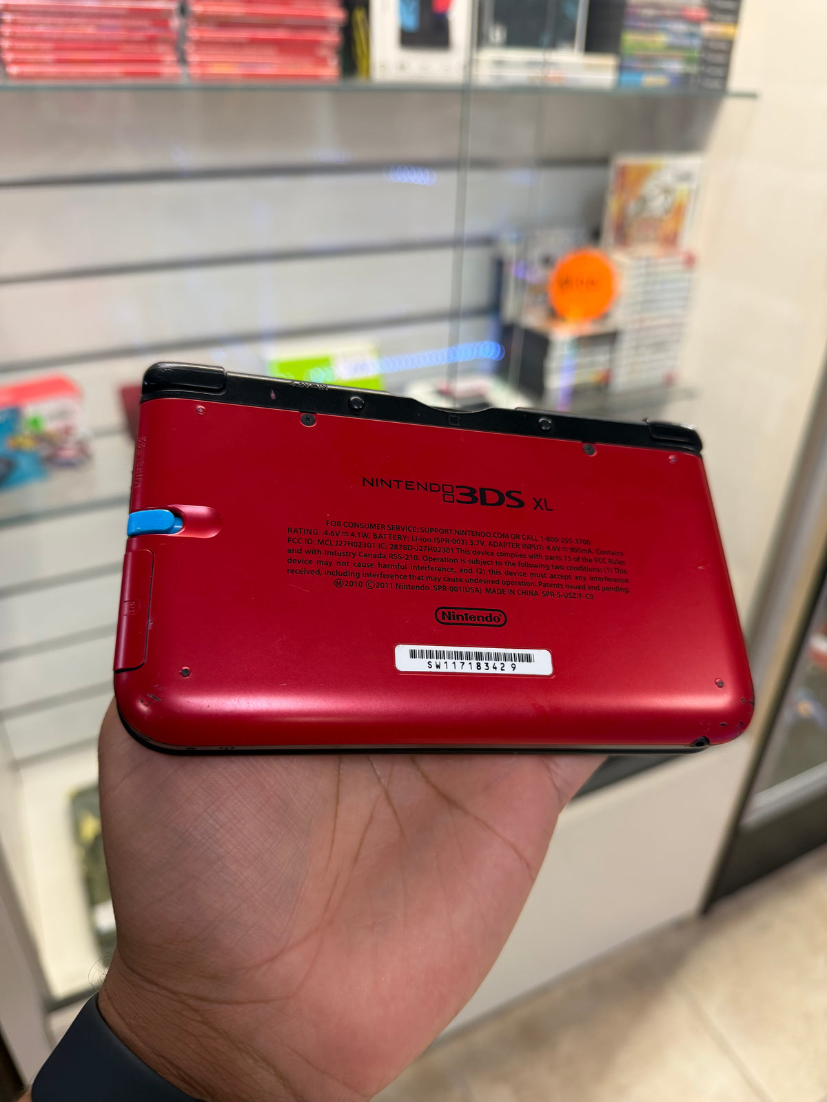 Nintendo 3DS XL Red (Cosmetic Wear) - Nintendo 3DS